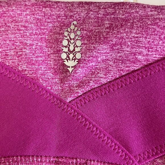 Free People Movement Just Breathe Leggings Hibiscus High Rise Size XS - Picture 13 of 13